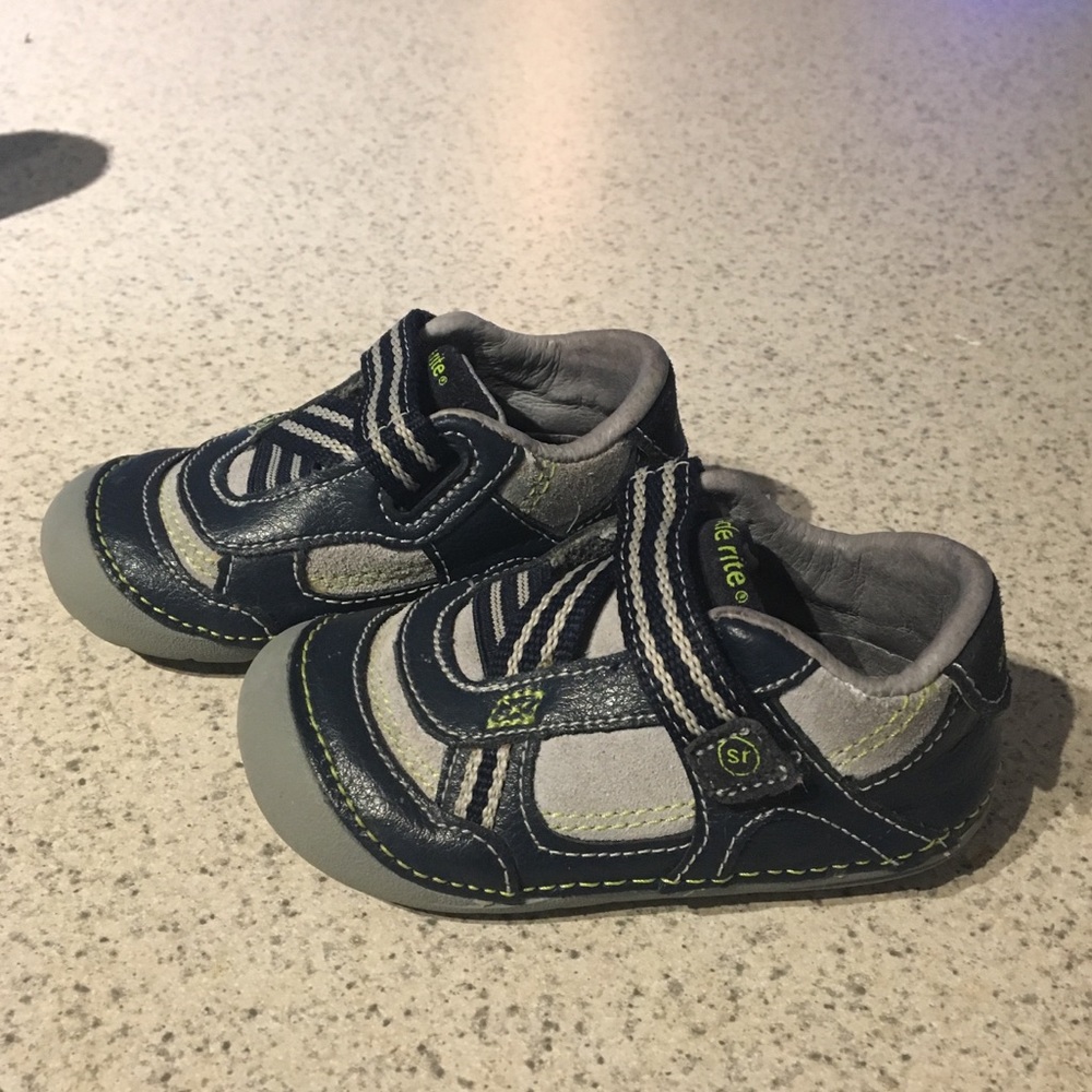 Stride rite walking shoes